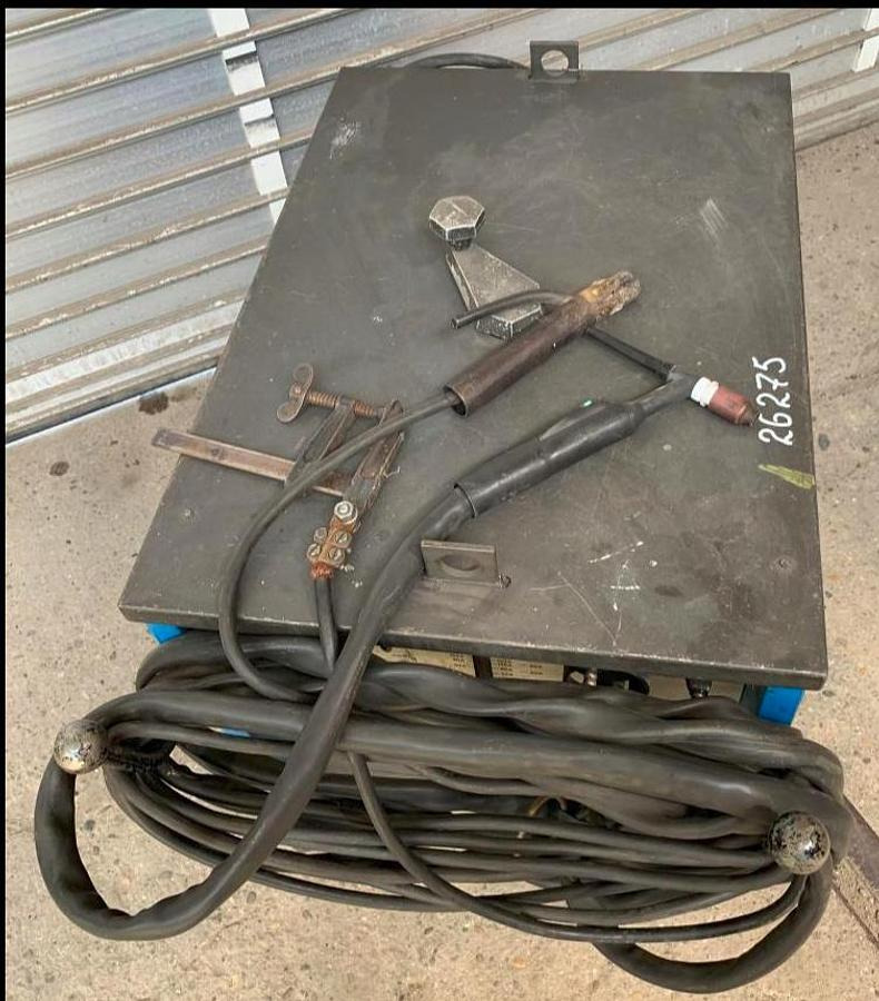 Wig-Schutzgasschweißanlage MESSER GRIESHEIM - Equipement de soudage: photos 2 Wig-Schutzgasschweißanlage MESSER GRIESHEIM - Equipement de soudage: photos 2