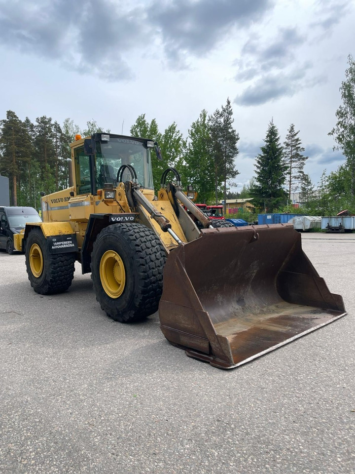 Volvo L120B - Chargeuse sur pneus: photos 3 Volvo L120B - Chargeuse sur pneus: photos 3