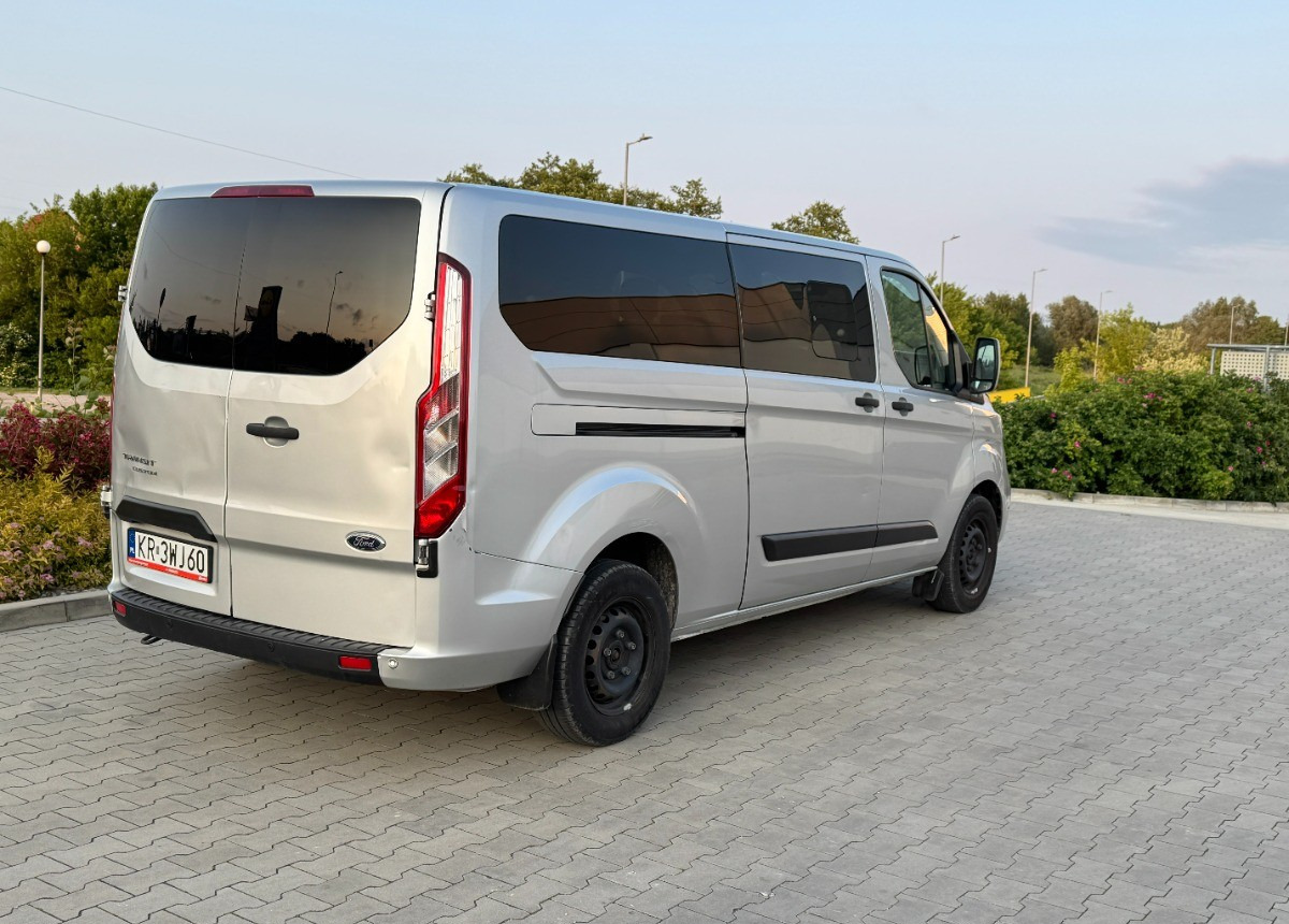 Ford Transit Custom 2.0 170 KM L2 LONG 2021 LED 8 osobowy NAWIEWY miejsc Salon PL - Minibus, Transport de personnes: photos 2 Ford Transit Custom 2.0 170 KM L2 LONG 2021 LED 8 osobowy NAWIEWY miejsc Salon PL - Minibus, Transport de personnes: photos 2