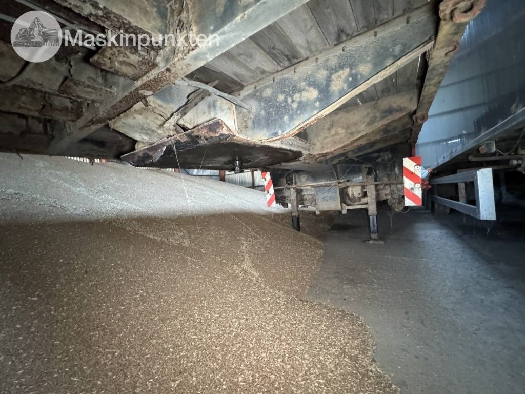 Broshuis E-2190 - Remorque porte-engin surbaissée: photos 2 Broshuis E-2190 - Remorque porte-engin surbaissée: photos 2