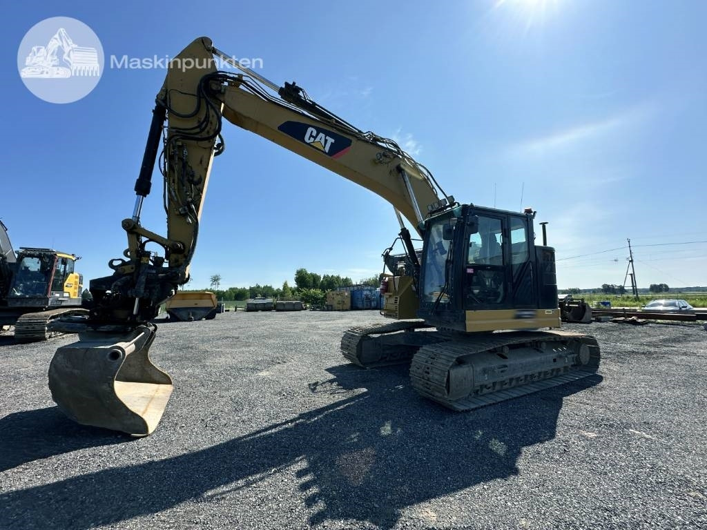 CAT 325 FL CR - Pelle sur chenille: photos 1 CAT 325 FL CR - Pelle sur chenille: photos 1