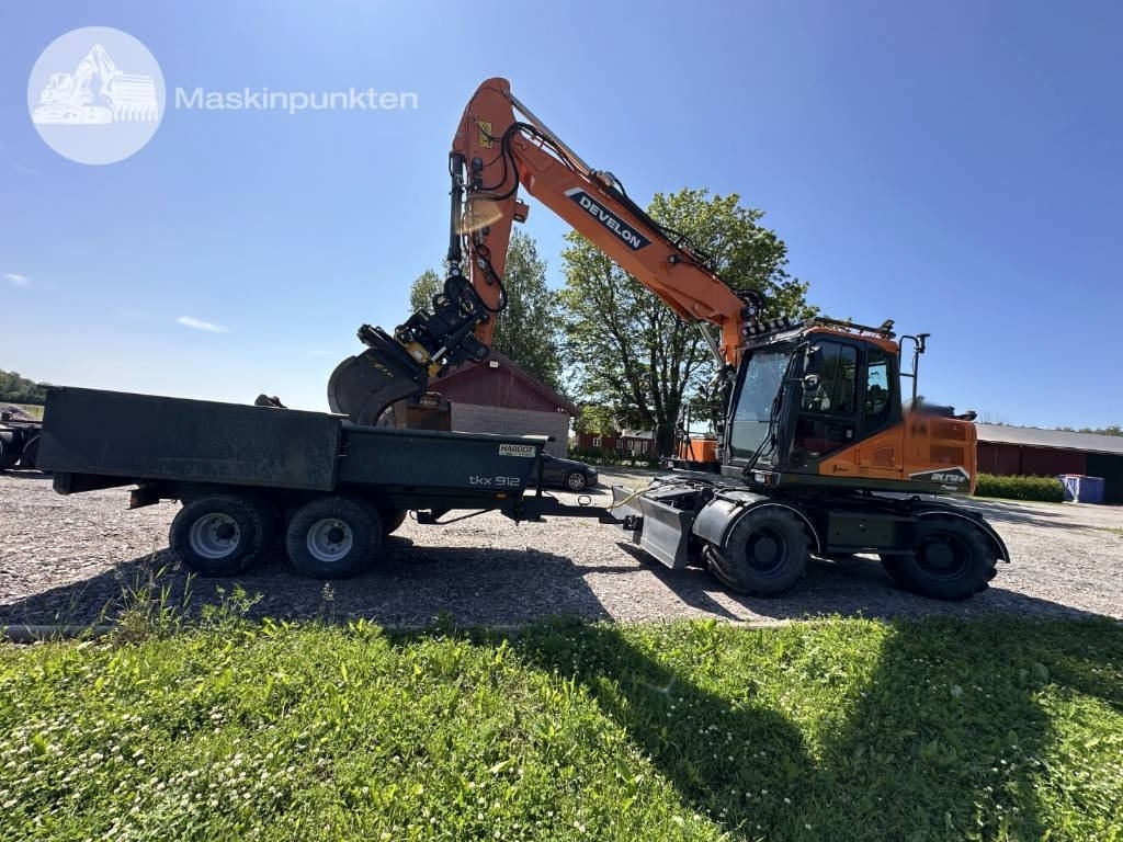 Develon DX 170 W-7 - Pelle sur pneus: photos 1 Develon DX 170 W-7 - Pelle sur pneus: photos 1