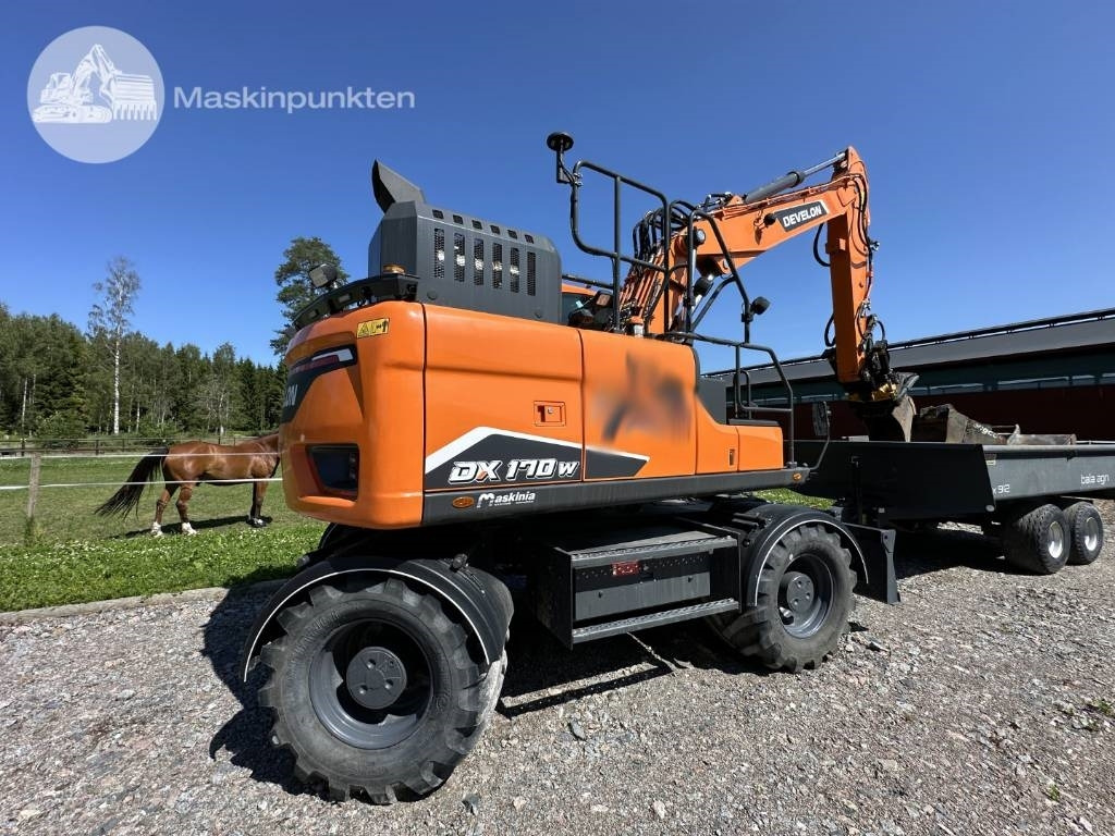 Develon DX 170 W-7 - Pelle sur pneus: photos 5 Develon DX 170 W-7 - Pelle sur pneus: photos 5