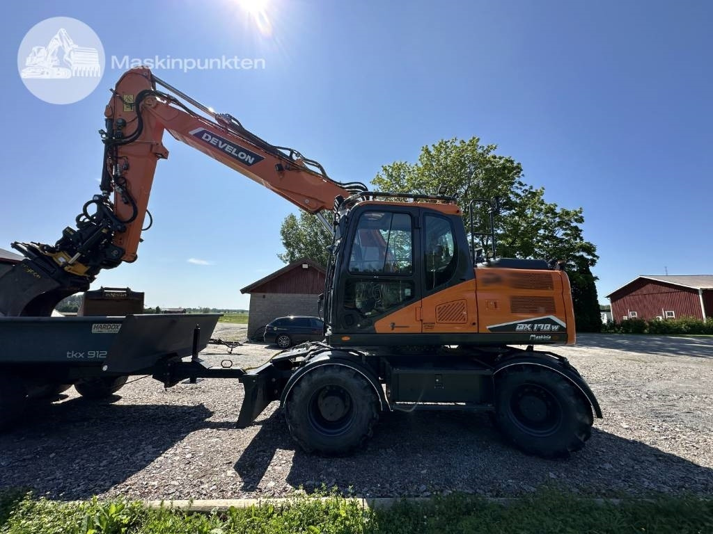 Develon DX 170 W-7 - Pelle sur pneus: photos 2 Develon DX 170 W-7 - Pelle sur pneus: photos 2