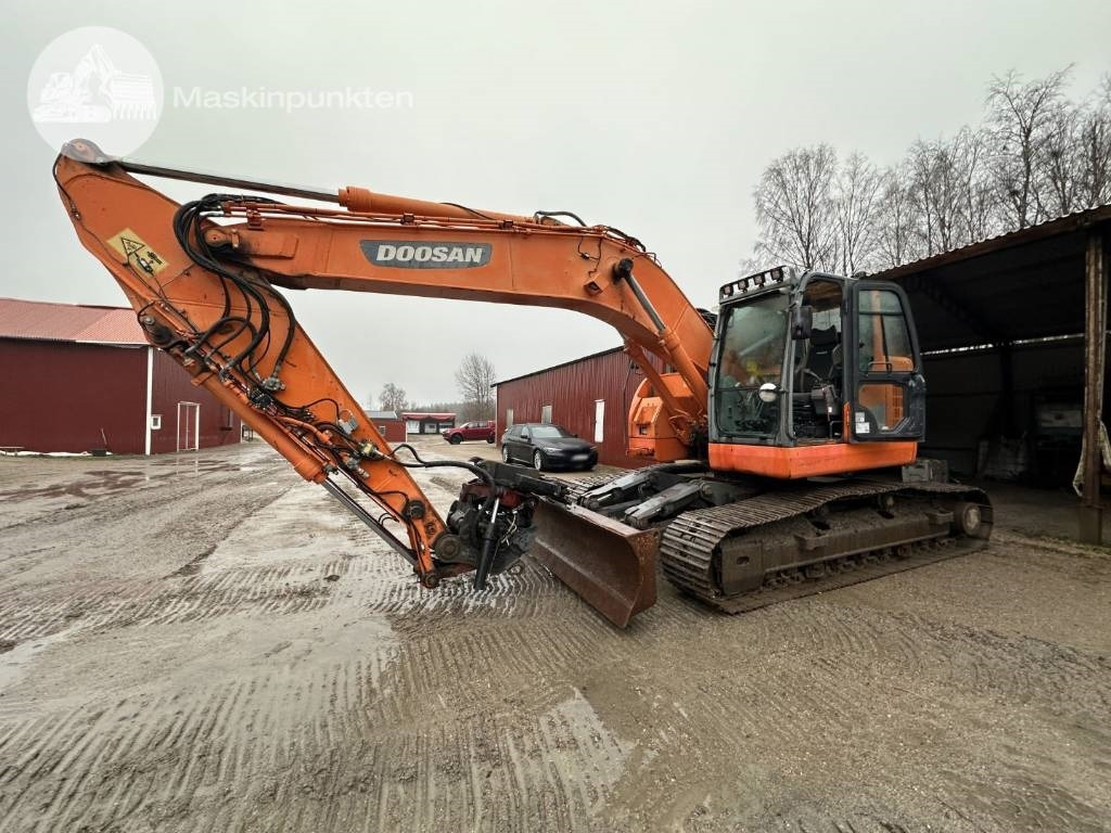 Doosan DX 235 LCR - Pelle sur chenille: photos 2 Doosan DX 235 LCR - Pelle sur chenille: photos 2
