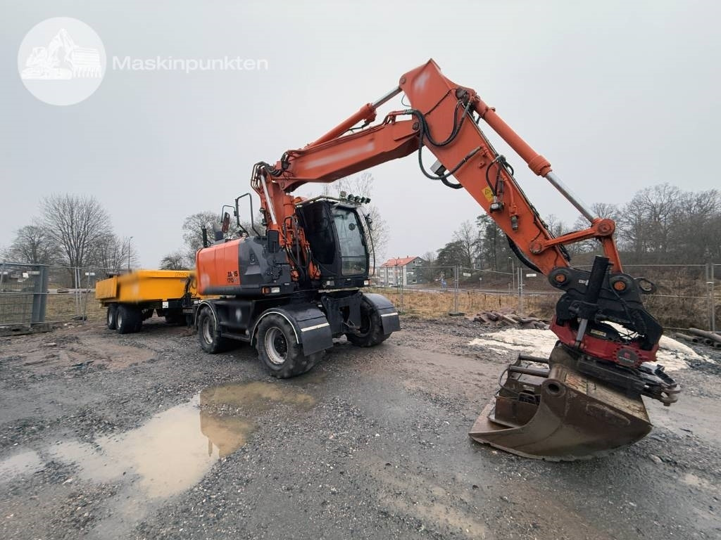 Hitachi ZX 170 W-5 B - Pelle sur pneus: photos 3 Hitachi ZX 170 W-5 B - Pelle sur pneus: photos 3