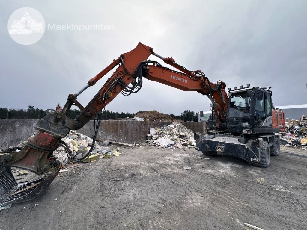 Hitachi ZX 170 W-6 - Pelle sur pneus: photos 3 Hitachi ZX 170 W-6 - Pelle sur pneus: photos 3