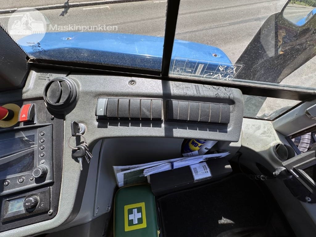 Tractopelle Huddig 1260 C: photos 19