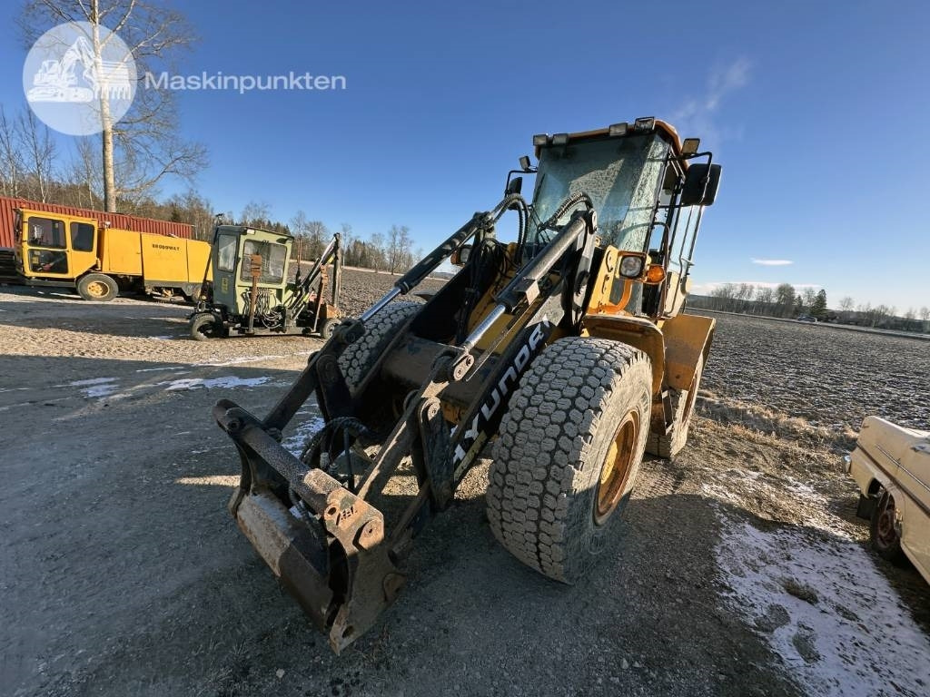 Hyundai HL 730 TM-7 - Chargeuse sur pneus: photos 3 Hyundai HL 730 TM-7 - Chargeuse sur pneus: photos 3