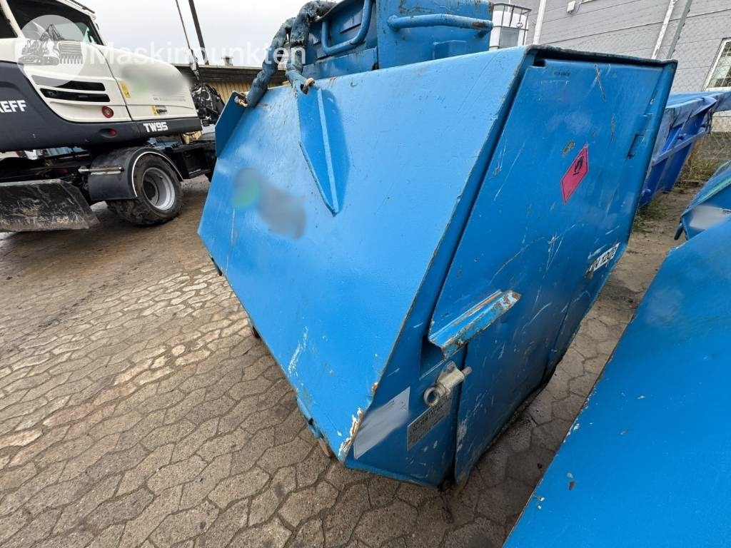 Komatsu PC 210 LC-11E0 - Pelle sur chenille: photos 5 Komatsu PC 210 LC-11E0 - Pelle sur chenille: photos 5