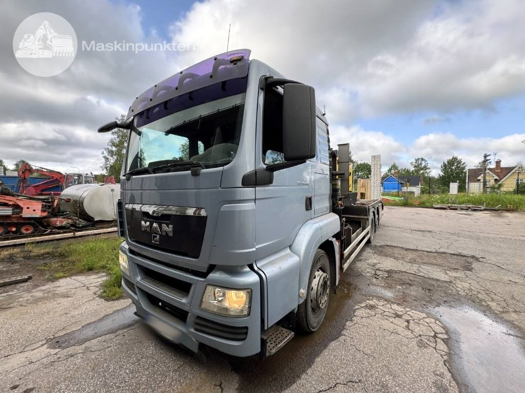 MAN TGS 26.480 + Atlas copco ORX10 - Camion plateau: photos 1 MAN TGS 26.480 + Atlas copco ORX10 - Camion plateau: photos 1