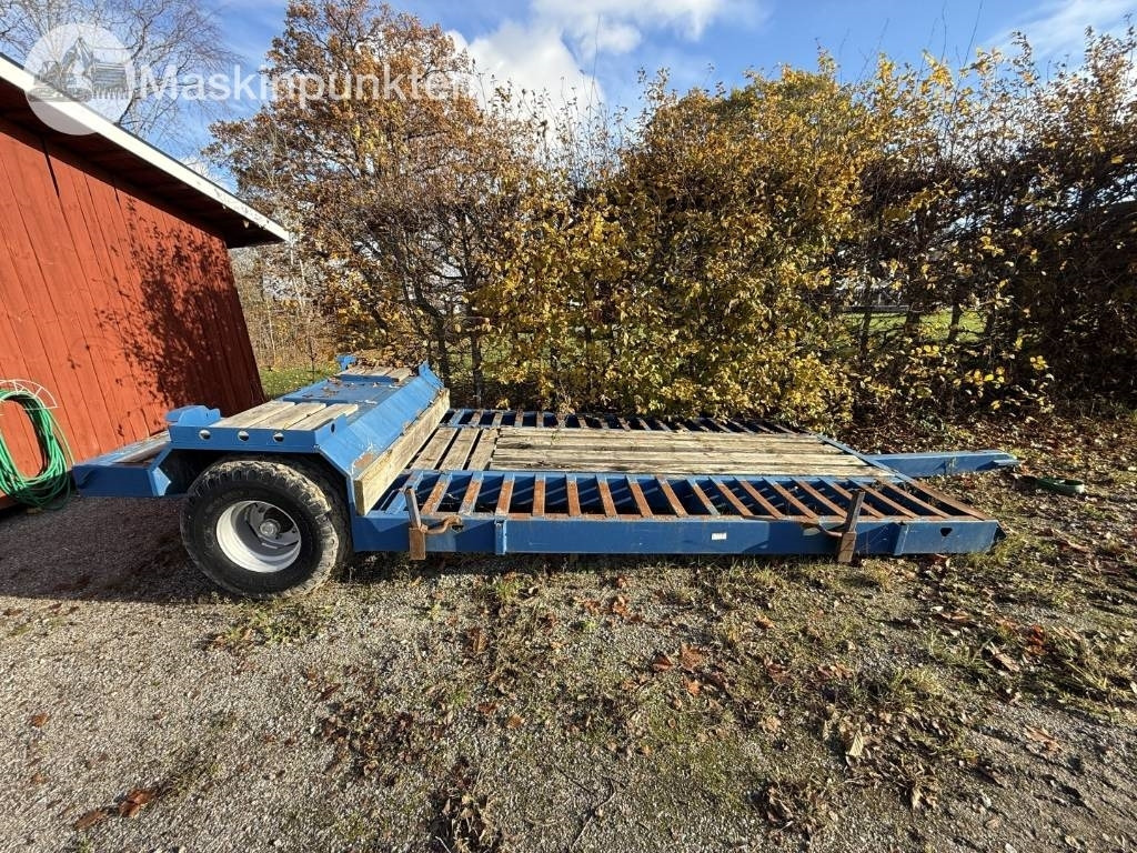Maskintrailer Till traktor - Remorque porte-engin surbaissée: photos 2 Maskintrailer Till traktor - Remorque porte-engin surbaissée: photos 2