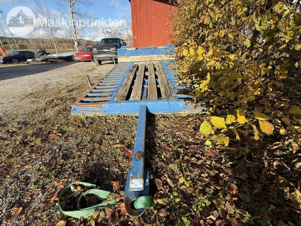 Maskintrailer Till traktor - Remorque porte-engin surbaissée: photos 4 Maskintrailer Till traktor - Remorque porte-engin surbaissée: photos 4