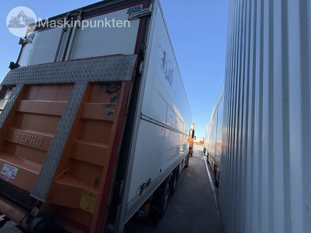 Mercedes-Benz Actros 2551 - Camion frigorifique: photos 4 Mercedes-Benz Actros 2551 - Camion frigorifique: photos 4