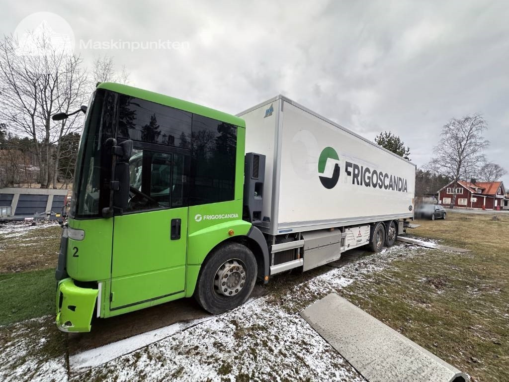 Mercedes-Benz Econic - Camion fourgon: photos 3 Mercedes-Benz Econic - Camion fourgon: photos 3