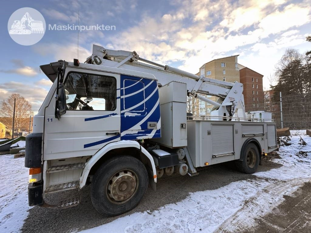 Scania P 92 M - Camion avec nacelle: photos 1 Scania P 92 M - Camion avec nacelle: photos 1