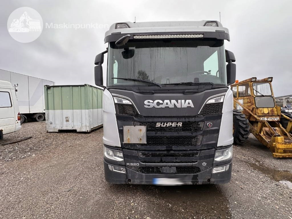 Scania R 520 - Camion fourgon: photos 2 Scania R 520 - Camion fourgon: photos 2