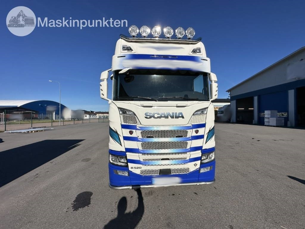 Scania R 520 - Camion fourgon: photos 2 Scania R 520 - Camion fourgon: photos 2
