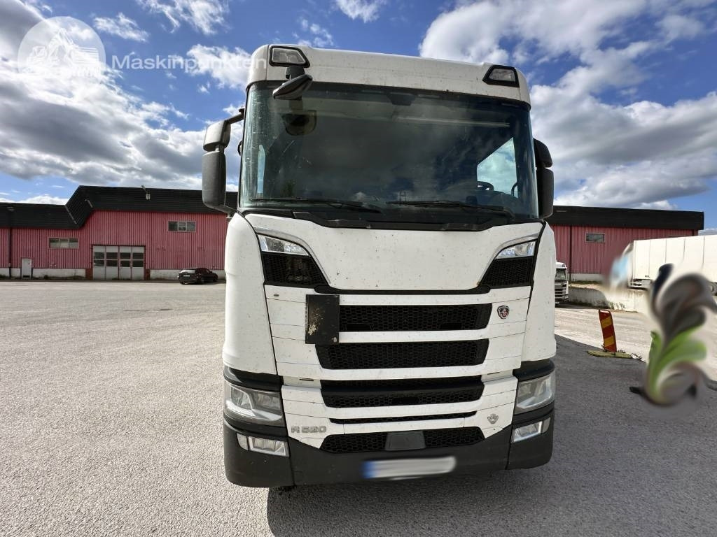 Scania R 520 - Camion fourgon: photos 2 Scania R 520 - Camion fourgon: photos 2