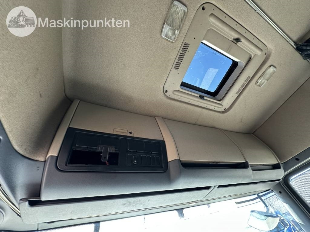 Crédit-bail Scania R 560 LB Scania R 560 LB: photos 20 Crédit-bail Scania R 560 LB Scania R 560 LB: photos 20