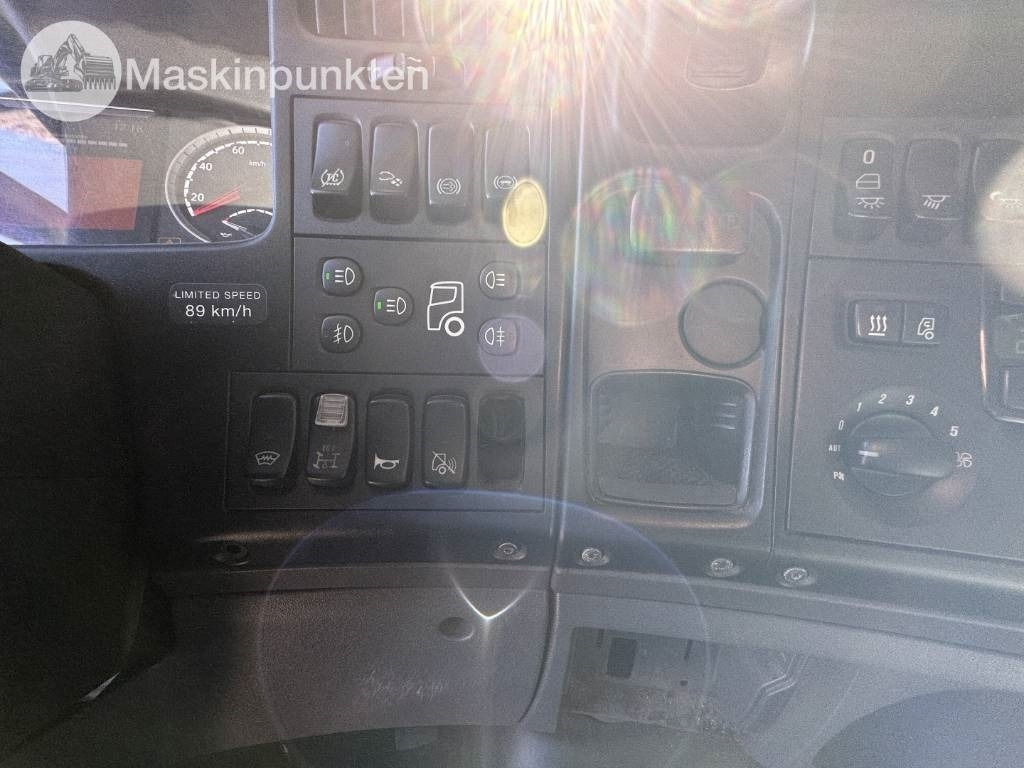 Crédit-bail Scania R 560 LB Scania R 560 LB: photos 25 Crédit-bail Scania R 560 LB Scania R 560 LB: photos 25