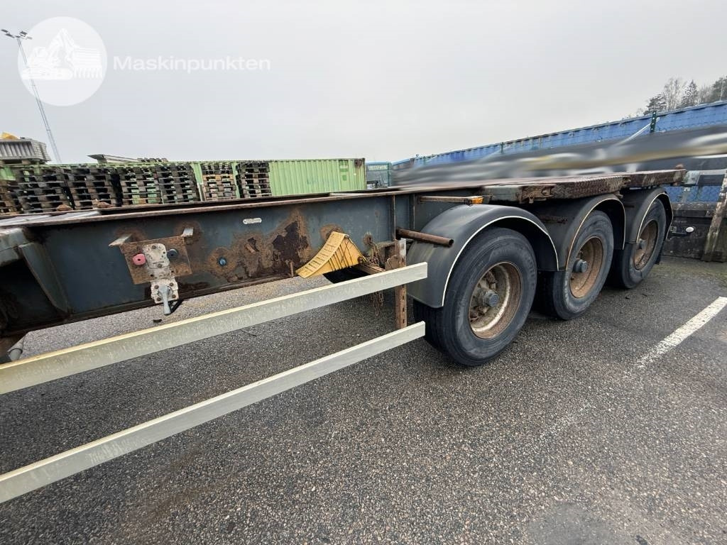 Semi-remorque porte-conteneur/ Caisse mobile Schweriner CS 40: photos 24