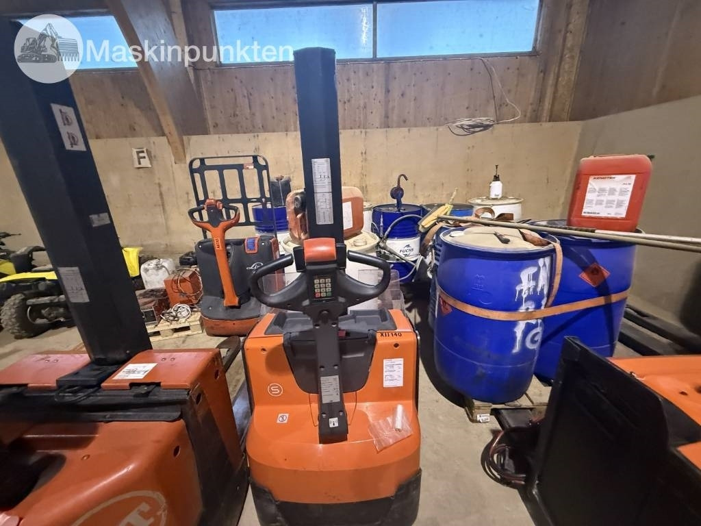 Toyota BT SWE 80 L  - Chariot élévateur électrique: photos 2 Toyota BT SWE 80 L  - Chariot élévateur électrique: photos 2