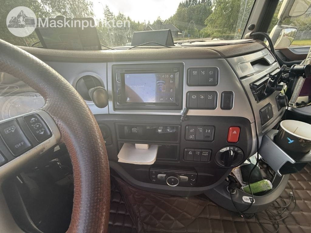Tracteur routier DAF 530: photos 44