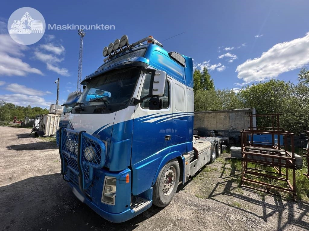 Volvo FH 12 460 - Tracteur routier: photos 1 Volvo FH 12 460 - Tracteur routier: photos 1