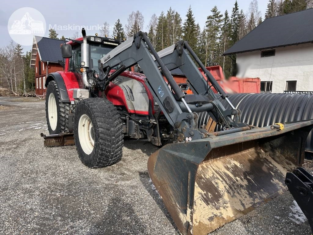 Valtra T 202 - Tracteur agricole: photos 3 Valtra T 202 - Tracteur agricole: photos 3