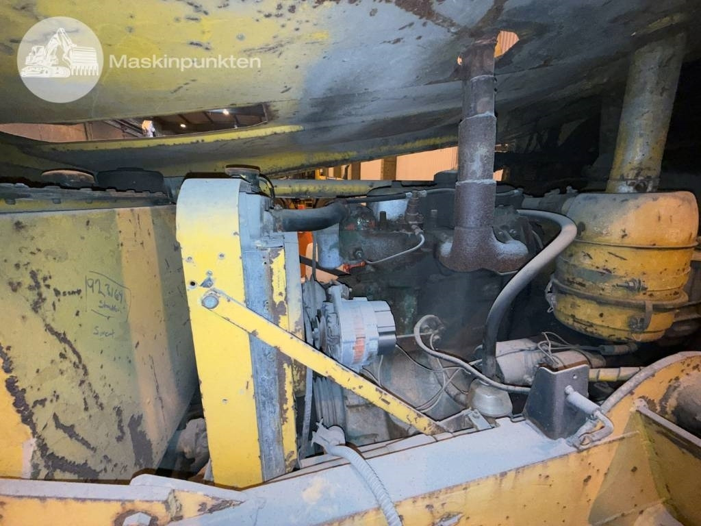 Chargeuse sur pneus Volvo BM 218: photos 27