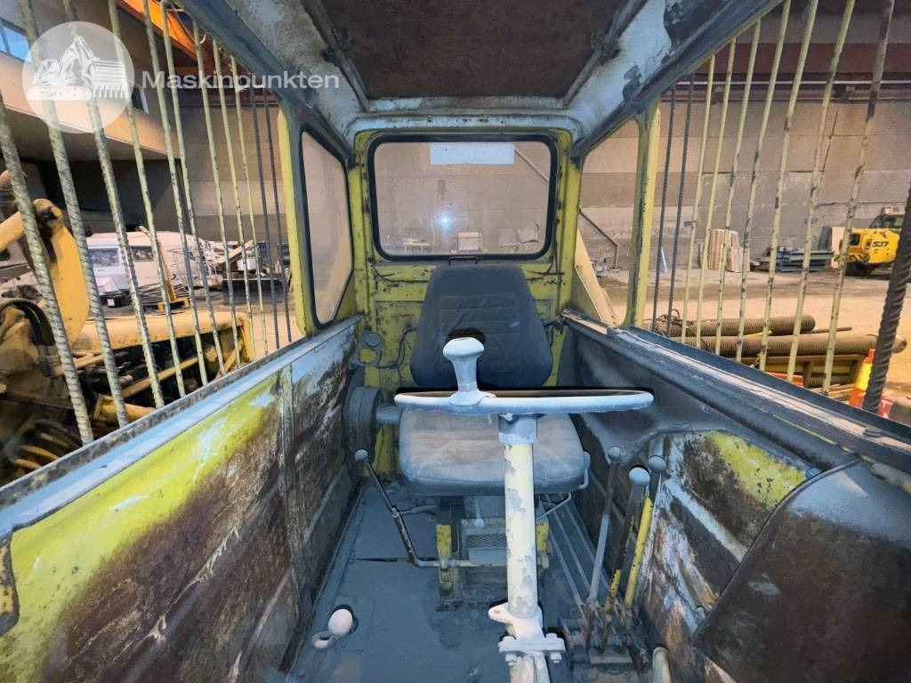 Chargeuse sur pneus Volvo BM 218: photos 12