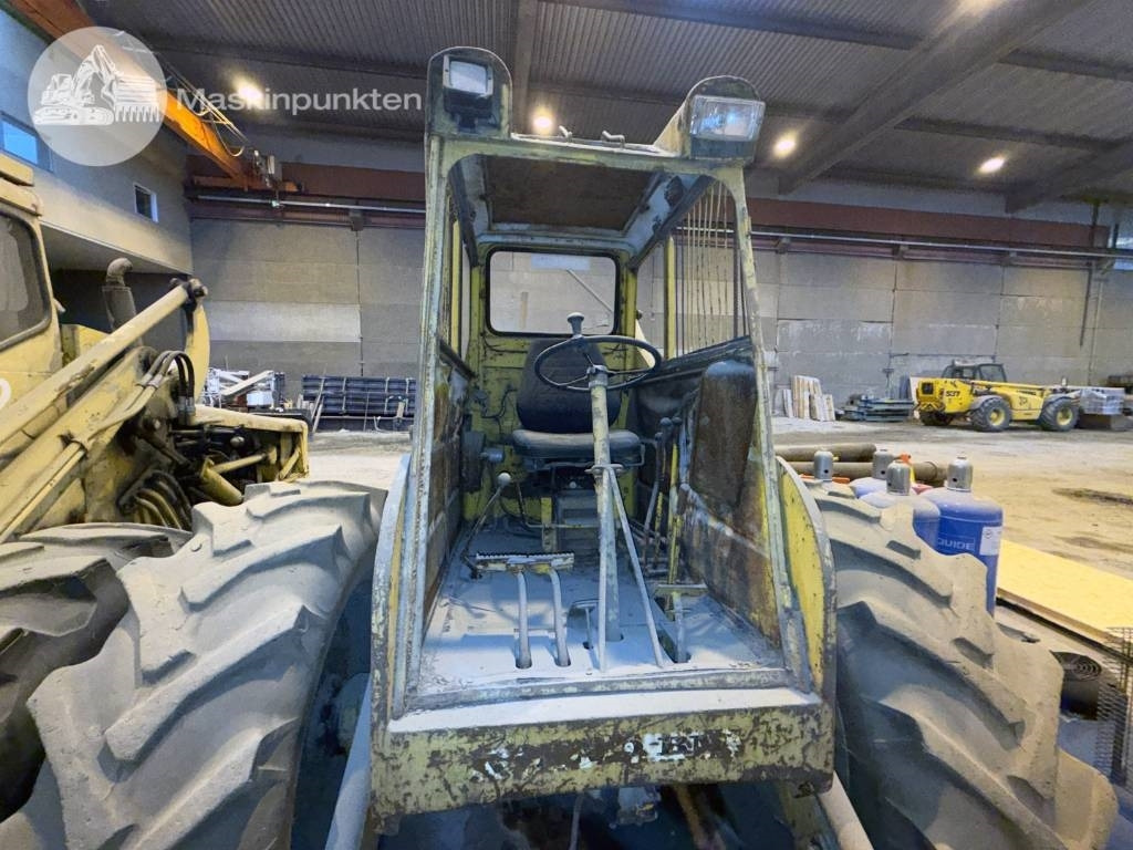 Chargeuse sur pneus Volvo BM 218: photos 10