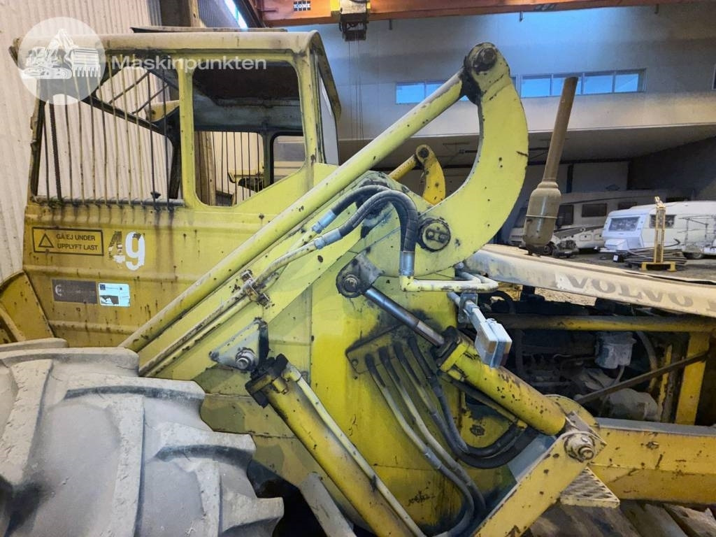 Chargeuse sur pneus Volvo BM 218: photos 18