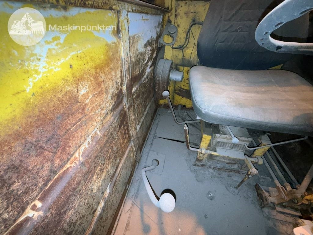 Chargeuse sur pneus Volvo BM 218: photos 17