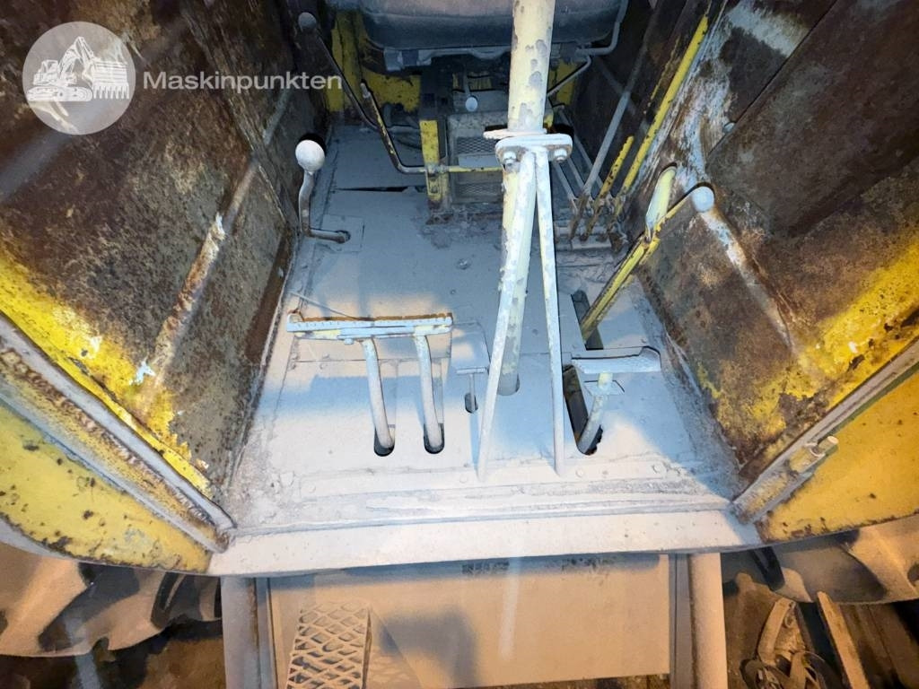 Chargeuse sur pneus Volvo BM 218: photos 11