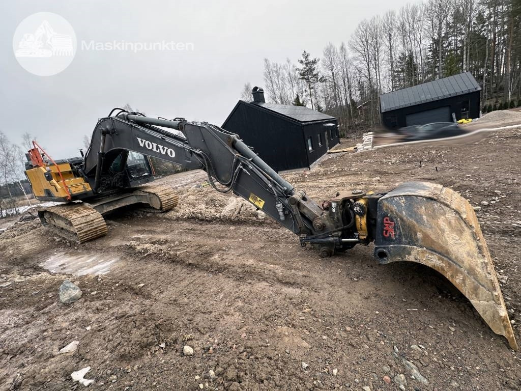 Volvo EC 300 EL - Pelle sur chenille: photos 4 Volvo EC 300 EL - Pelle sur chenille: photos 4