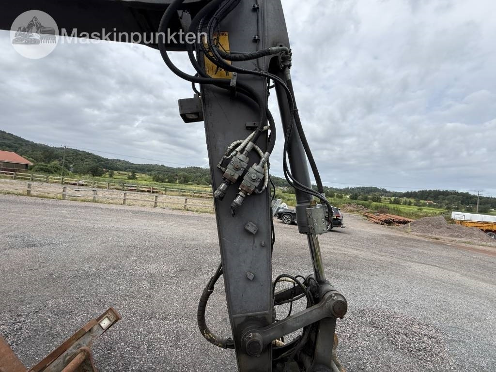 Pelle sur pneus Volvo EW 140 C: photos 17