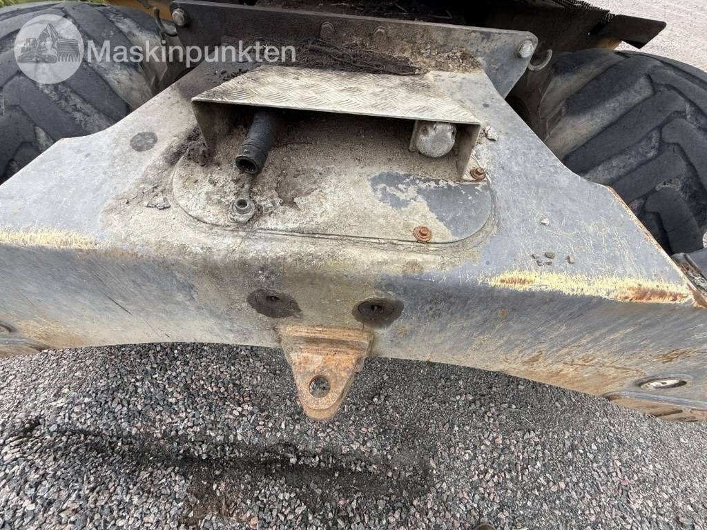 Pelle sur pneus Volvo EW 140 C: photos 30