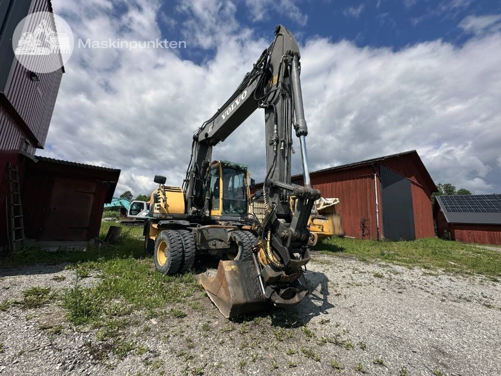Volvo EW 160 B - Pelle sur pneus: photos 5 Volvo EW 160 B - Pelle sur pneus: photos 5
