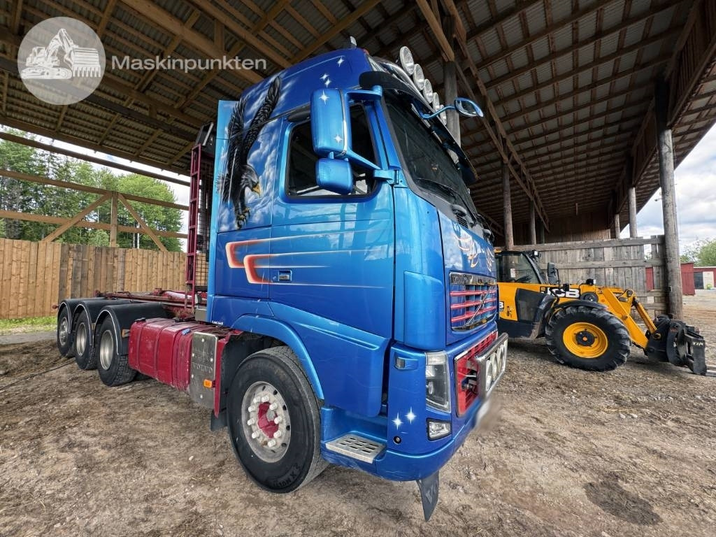 Volvo FH 16 550 - Camion ampliroll: photos 5 Volvo FH 16 550 - Camion ampliroll: photos 5