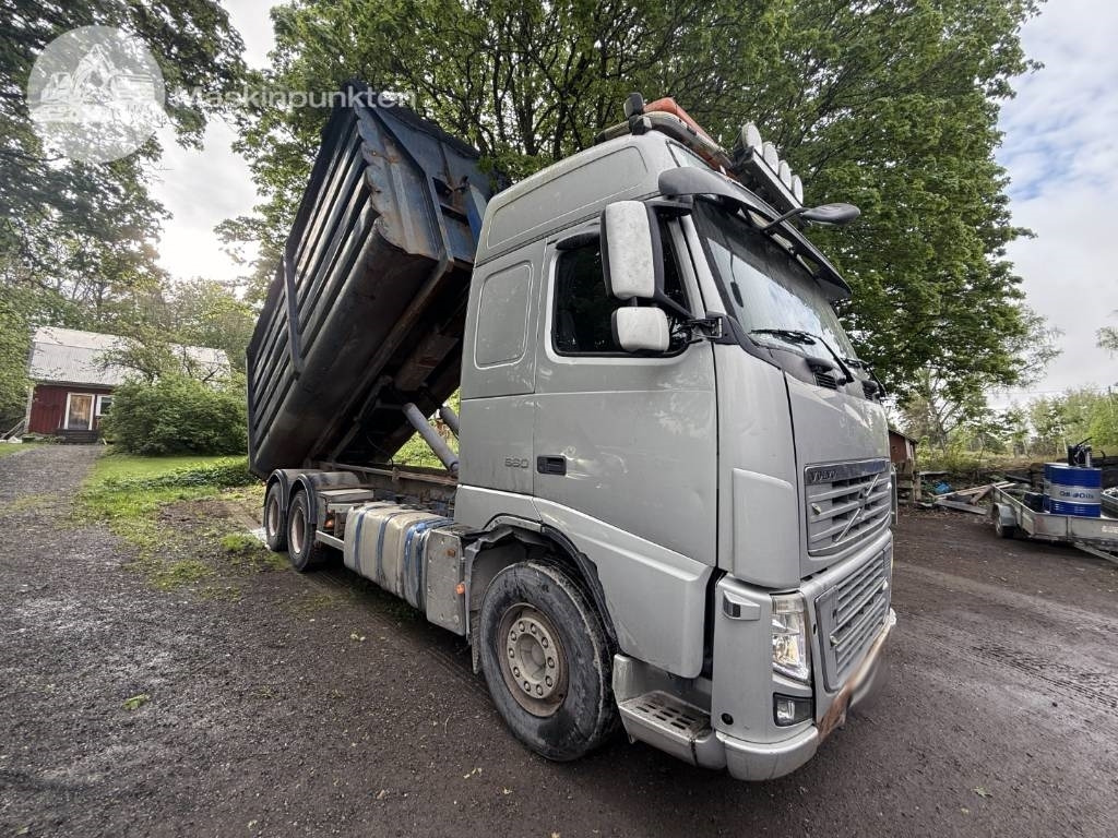 Volvo FH 16 660 - Camion ampliroll: photos 3 Volvo FH 16 660 - Camion ampliroll: photos 3