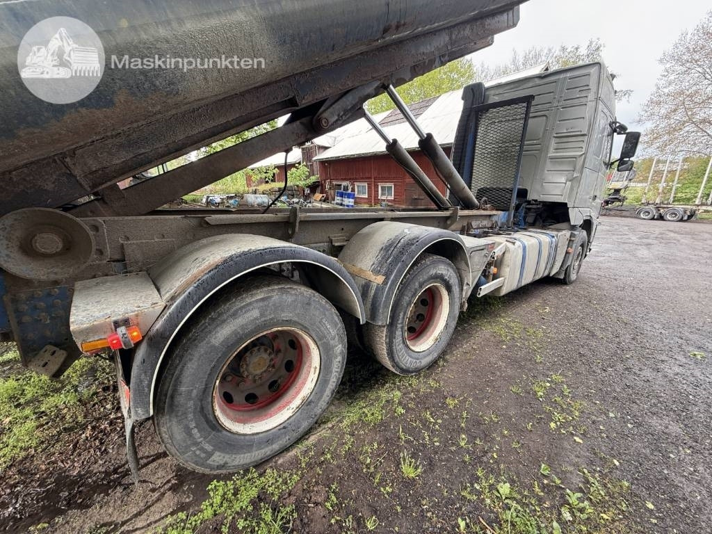 Volvo FH 16 660 - Camion ampliroll: photos 5 Volvo FH 16 660 - Camion ampliroll: photos 5