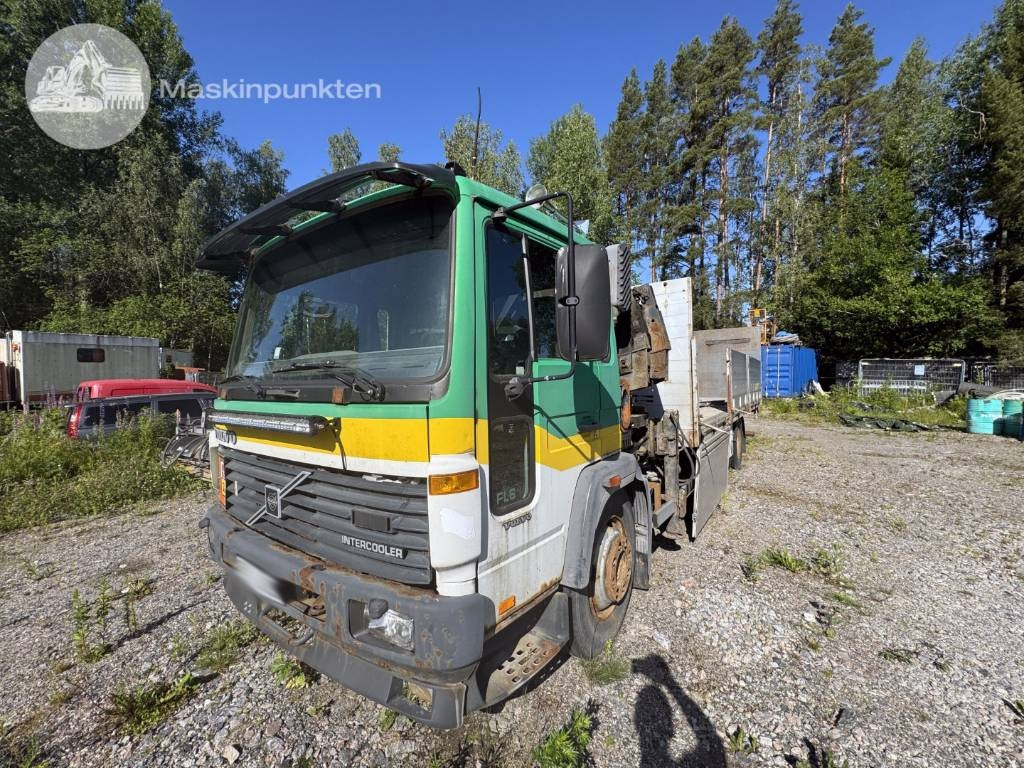 Volvo FL 614 - Camion grue: photos 1 Volvo FL 614 - Camion grue: photos 1