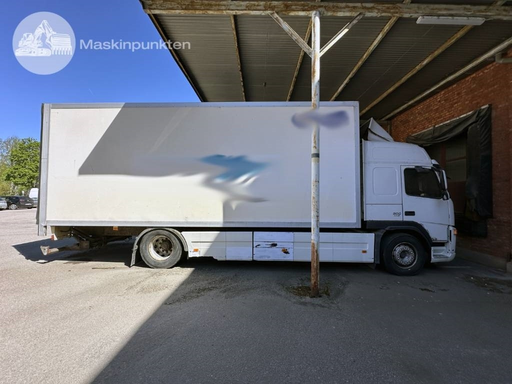 Volvo FM 300 - Camion fourgon: photos 3 Volvo FM 300 - Camion fourgon: photos 3