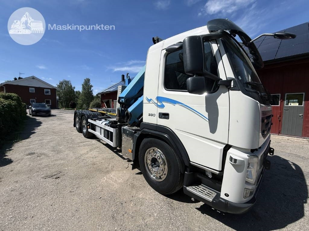 Volvo FM 330 - Camion grue: photos 3 Volvo FM 330 - Camion grue: photos 3