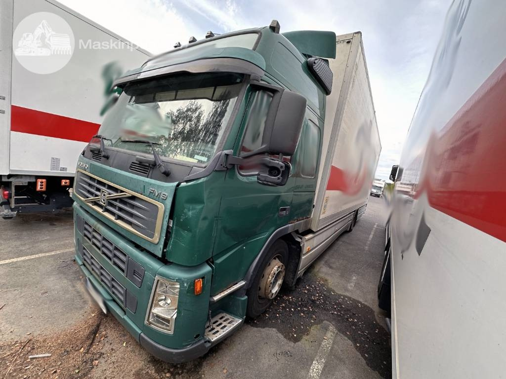 Volvo FM 9 300 - Camion fourgon: photos 1 Volvo FM 9 300 - Camion fourgon: photos 1