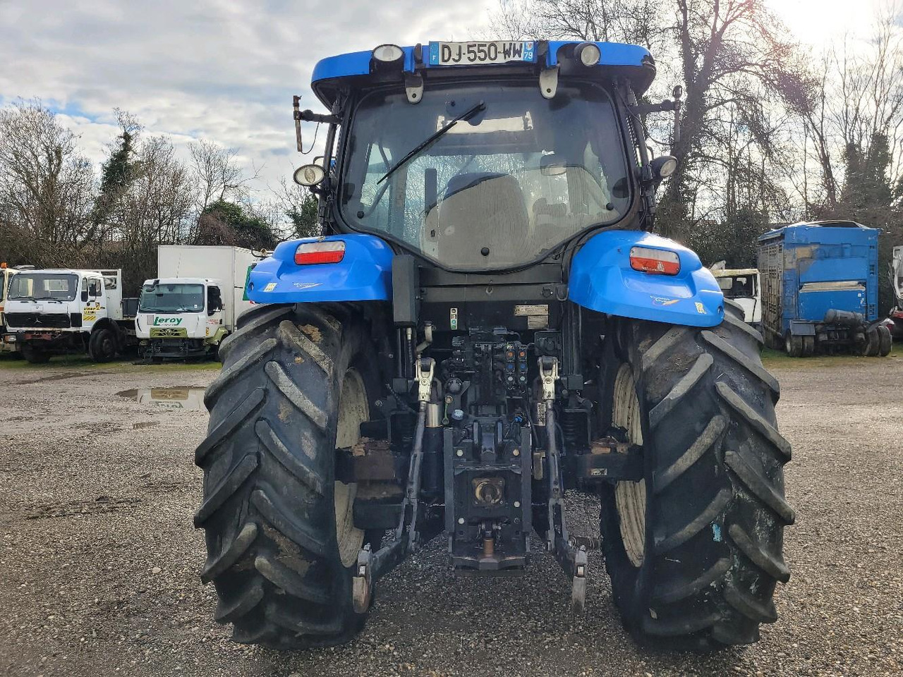 NEW HOLLAND T6.175 - Tracteur agricole: photos 5 NEW HOLLAND T6.175 - Tracteur agricole: photos 5