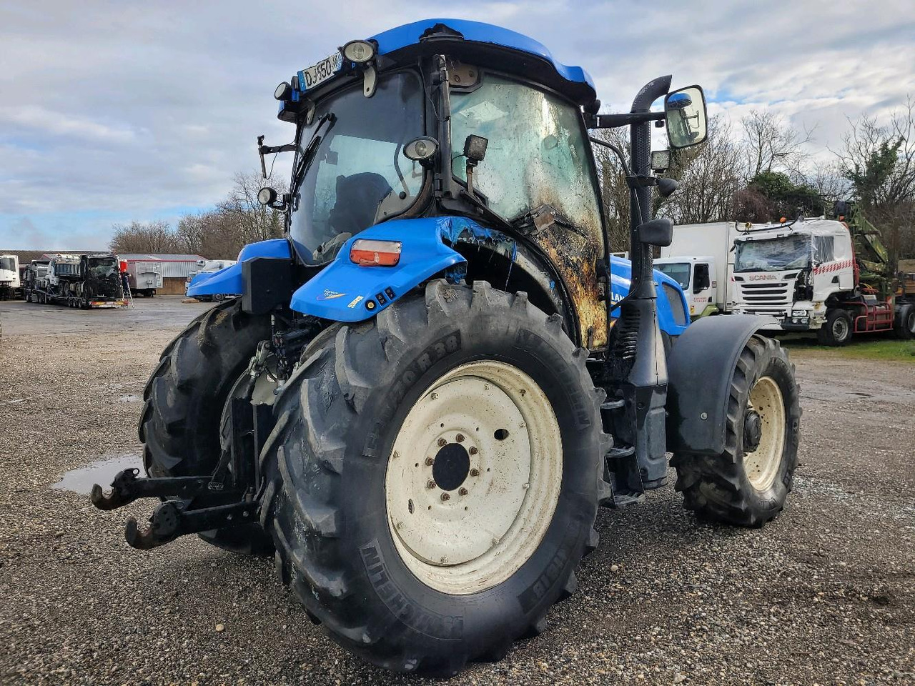 NEW HOLLAND T6.175 - Tracteur agricole: photos 4 NEW HOLLAND T6.175 - Tracteur agricole: photos 4