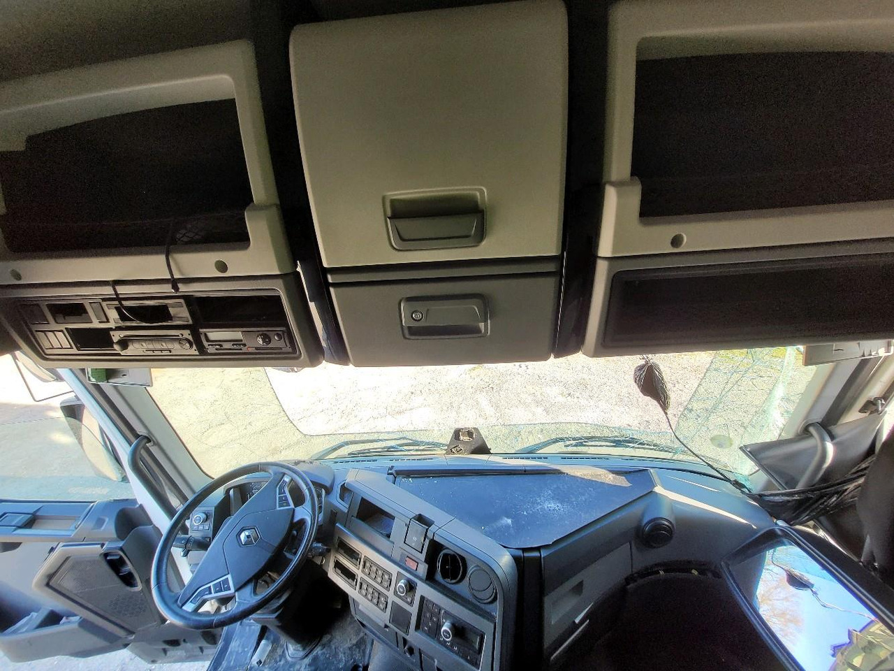 Tracteur routier RENAULT T 480: photos 12